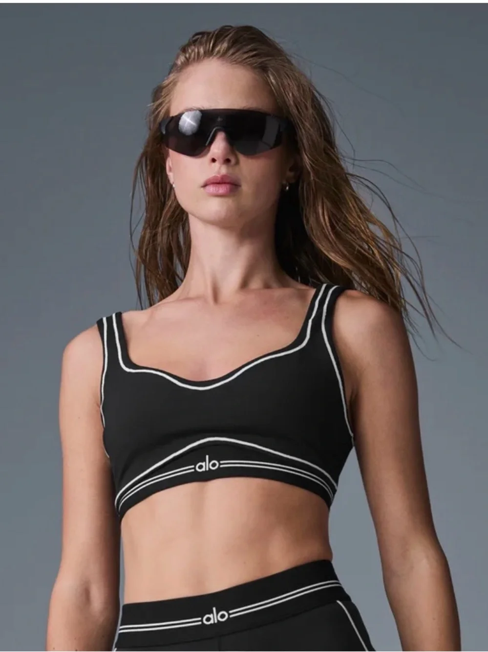 ALO Yoga Airbrush Heart Throb Bra in Black/White - XS